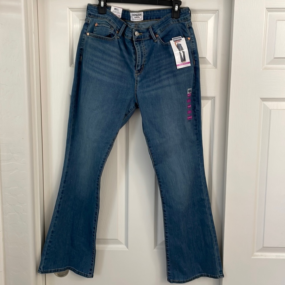 Denizen Levi’s Jean pants